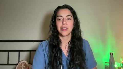 Snapshot of luxcher22 chatting on 13, 2, 2026 luxcher22 online show from 13, 2, 2026