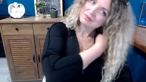 Snapshot of luxdonna chatting on 29, 5, 2026 Donna online show from 29, 5, 2026