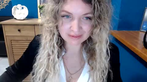 Snapshot of luxdonna chatting on 31, 5, 2026 Donna online show from 31, 5, 2026