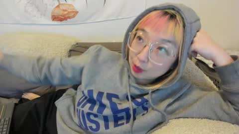 Snapshot of luxgray chatting on 17, 12, 2024 LuxGray online show from 17, 12, 2024