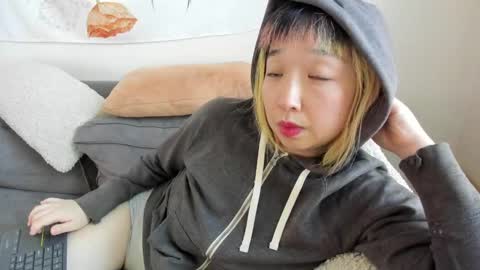 Snapshot of luxgray chatting on 26, 2, 2025 LuxGray online show from 26, 2, 2025