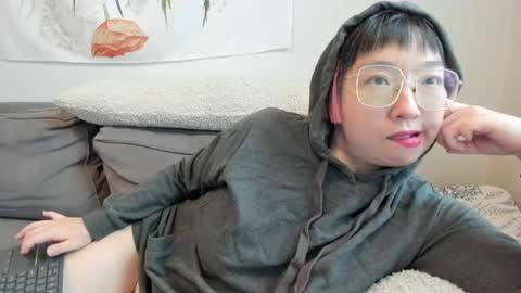 Snapshot of luxgray chatting on 5, 1, 2026 LuxGray online show from 5, 1, 2026