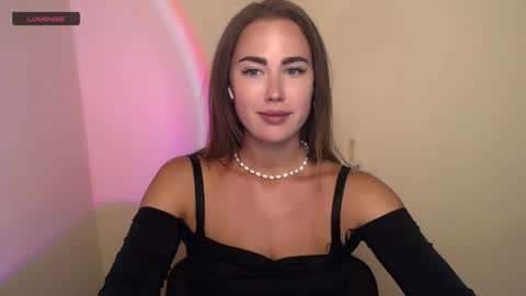Snapshot of luxie_queen chatting on 23, 7, 2026 Katie online show from 23, 7, 2026