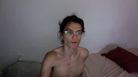 Snapshot of luxoxo222 chatting on 12, 7, 2026 Lu online show from 12, 7, 2026