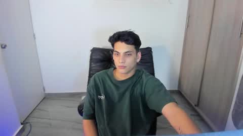 Snapshot of luxrx chatting on 31, 5, 2026 luxrx online show from 31, 5, 2026