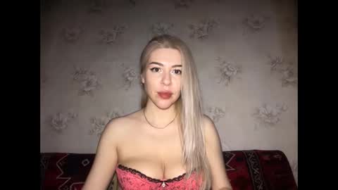 Snapshot of luxsonyastar chatting on 10, 5, 2026 LuxSonyaStar online show from 10, 5, 2026