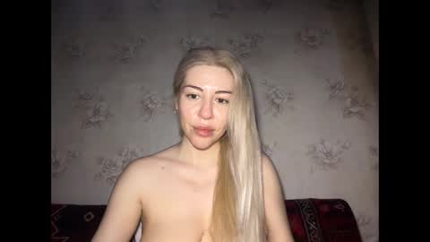 Snapshot of luxsonyastar chatting on 28, 5, 2026 LuxSonyaStar online show from 28, 5, 2026