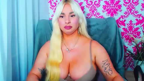 Snapshot of luxuriaaa chatting on 20, 5, 2026 Luxuriaa online show from 20, 5, 2026