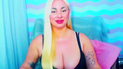 Snapshot of luxuriaaa chatting on 23, 6, 2026 Luxuriaa online show from 23, 6, 2026