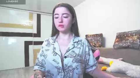 Snapshot of luxuryalma18 chatting on 16, 6, 2026 Alma online show from 16, 6, 2026