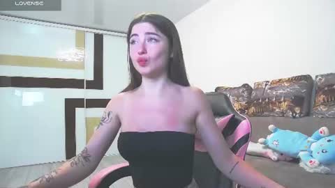 Snapshot of luxuryalma18 chatting on 27, 6, 2026 Alma online show from 27, 6, 2026