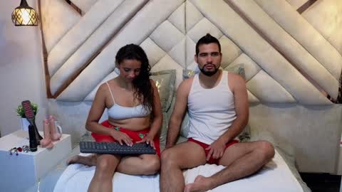 Lesly And Arnold online show from 7, 2, 2025