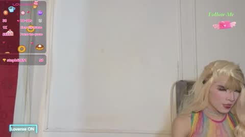 Snapshot of luxuryheaven chatting on 10, 11, 2025 Tommy and Polly online show from 10, 11, 2025