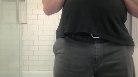 lvguynextdoor440656 online show from 16, 12, 2025