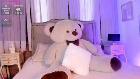 lya_brown online show from 2, 7, 2026