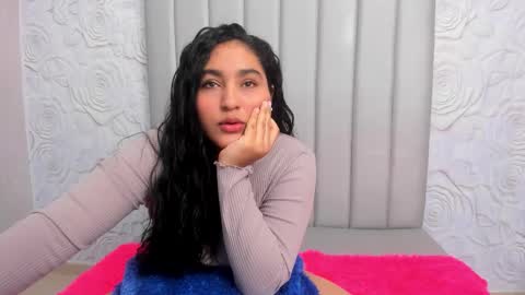 LYA DUBOIS  online show from 3, 2, 2026