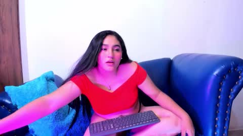 LYA DUBOIS  online show from 12, 2, 2026