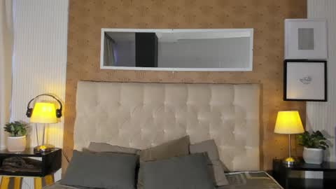 Lyan online show from 8, 11, 2025