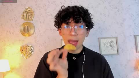 Snapshot of lyan_twink chatting on 30, 5, 2026 Lyan online show from 30, 5, 2026