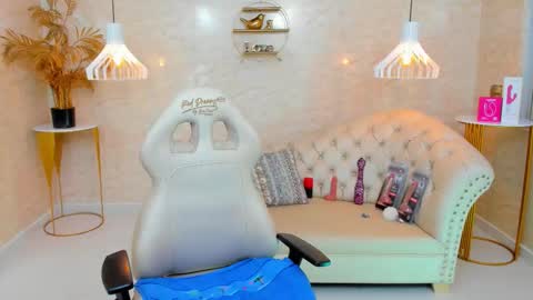 Snapshot of lyasweetxx chatting on 11, 11, 2025 Lya Sweetxx online show from 11, 11, 2025