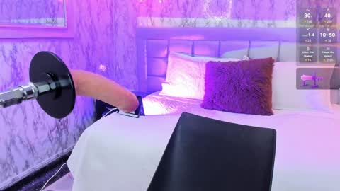 Snapshot of lyen_rae_ chatting on 19, 5, 2026 Lyen Rae online show from 19, 5, 2026
