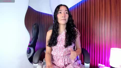 Lyhana Lee online show from 18, 9, 2025