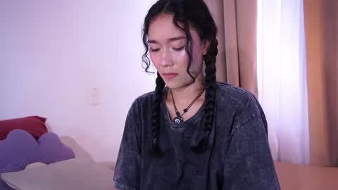 Lyhana Lee online show from 24, 3, 2026