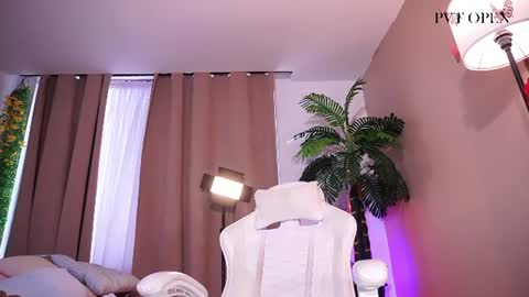 Snapshot of lyhana_lee chatting on 22, 6, 2026 Lyhana Lee online show from 22, 6, 2026