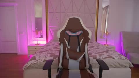 lylanimfa online show from 22, 3, 2026