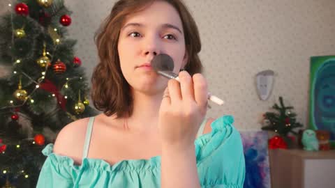 Snapshot of lyle_art chatting on 19, 12, 2024 hi im Lyle online show from 19, 12, 2024