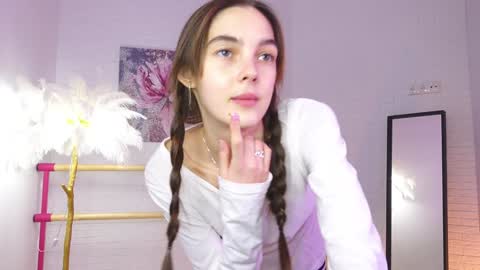 Lyly   online show from 23, 12, 2024