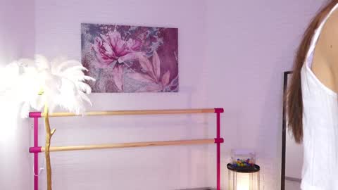 Lyly   online show from 13, 1, 2025