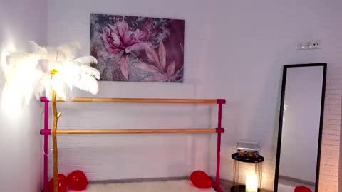 Lyly   online show from 15, 2, 2025