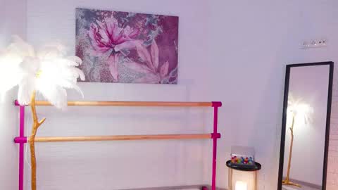 Lyly   online show from 27, 2, 2025