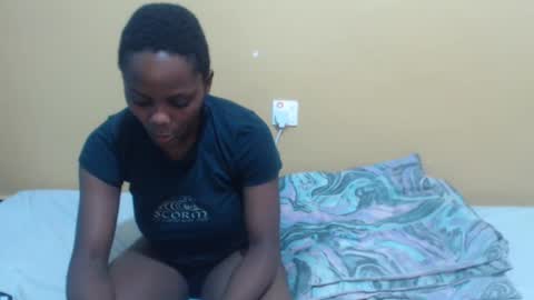 lyn_anna online show from 20, 2, 2025