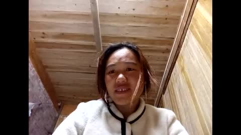 lyn_eva online show from 8, 3, 2026