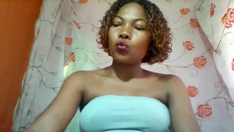 lyndah19 online show from 4, 3, 2026