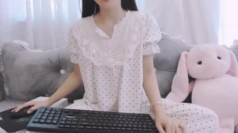 Snapshot of lynh_baby chatting on 3, 6, 2026 Lynh online show from 3, 6, 2026