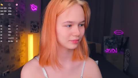 Cozy Lynns room online show from 14, 2, 2026