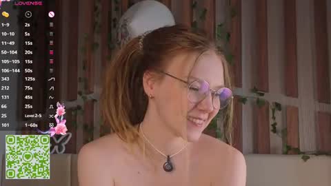Snapshot of lyra_thenymph chatting on 27, 6, 2026 Lyra online show from 27, 6, 2026