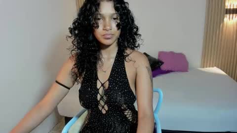 lyrafrost5 online show from 16, 2, 2026