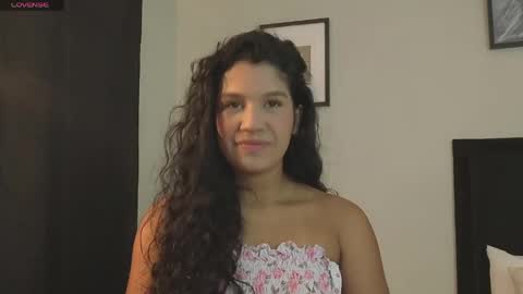 Snapshot of lyriadiamond_ chatting on 17, 5, 2026 Lyria Diamond online show from 17, 5, 2026