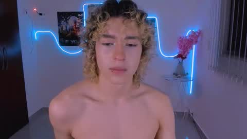 Snapshot of lyric_mirage chatting on 8, 1, 2026 Lyric online show from 8, 1, 2026