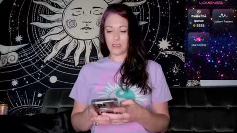 Snapshot of m0llyp0ppins chatting on 17, 6, 2026 M0lly online show from 17, 6, 2026
