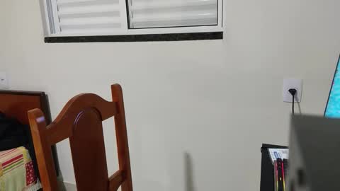 m0ren01995 online show from 5, 4, 2026