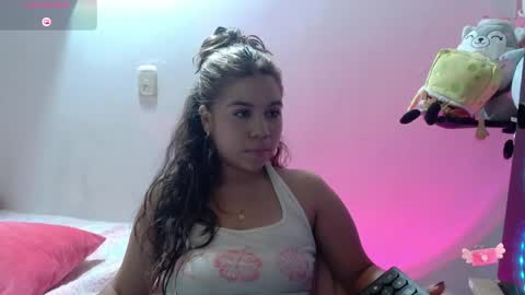 Snapshot of m1la_18 chatting on 30, 5, 2026 mila online show from 30, 5, 2026