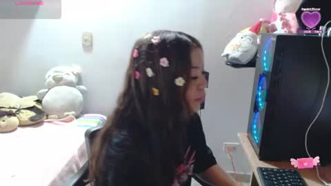 Snapshot of m1la_18 chatting on 10, 6, 2026 mila online show from 10, 6, 2026