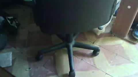 model independient online show from 2, 12, 2024