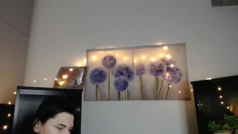 Snapshot of m_i_k_i_ chatting on 4, 2, 2026 m_i_k_i_ online show from 4, 2, 2026