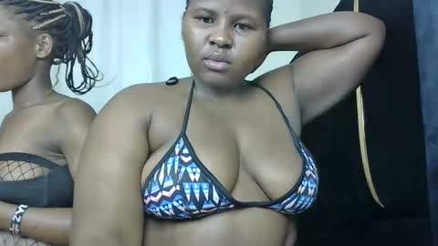 Snapshot of m_pretty_p chatting on 3, 12, 2024 m_pretty_p online show from 3, 12, 2024